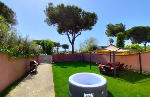 Marina di Carrara Apartment | - SeaFront Deluxe Home- [Private Jacuzzi & Garden]
