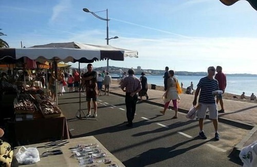 Frejus Plage Apartment | Sleeps 4. On the beach front with sea view, at 20 m from the beach, wi