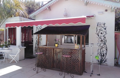 Saint-Aygulf Apartment | Small 30m2 house for 2 people on private property with swimming pool