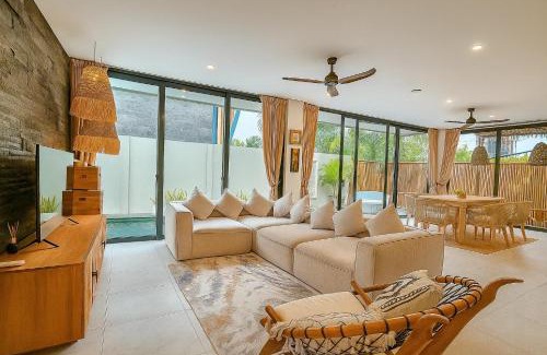 Batu Bolong Villa | Sol Villa Kammara 9