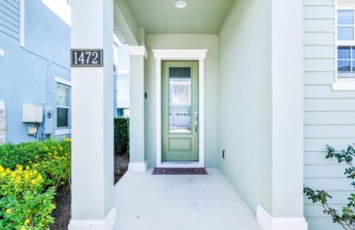 Bay Lake Villa | Spacious 5 Bedrrom 5 Bath Home- Private Pool, Full Kitchen, Free Wifi villa