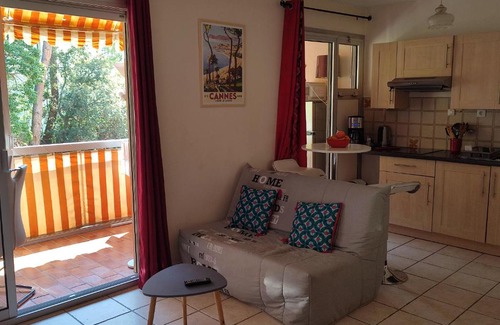 Vallauris Apartment | studio centre ville proche mer