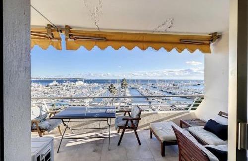 Golfe Juan Apartment | Studio FRONT DE MER