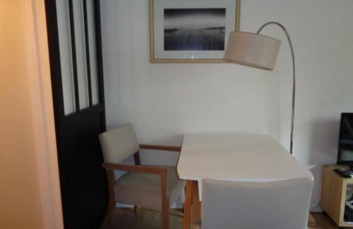 Juan-les-Pins Apartment | sun beach