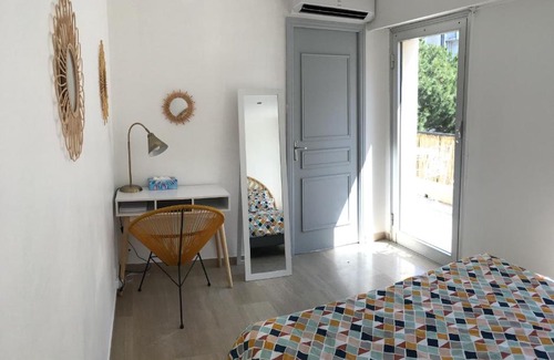 Juan-les-Pins Apartment | Superbe appartement dernier étage avec 2 terrasses en plein centre