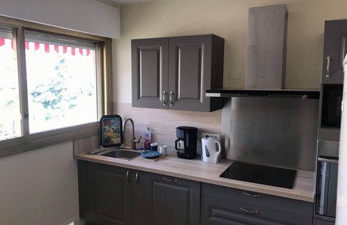 Roquebrune-Cap-Martin Apartment | T4 seaside, 3rd floor, CLIM, 180 ° view, private pool, secure garage, Wifi.
