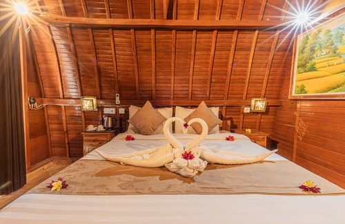 Sampalan House | The Peace Arta Bungalow
