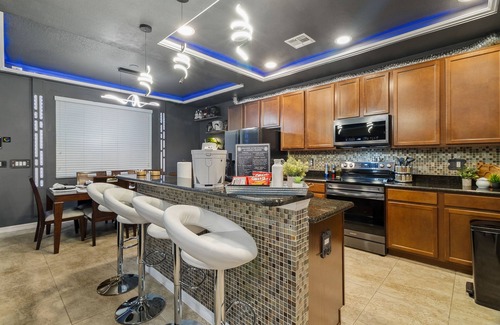 Lake Berkley House | The Utopia X4 Starship: A Star Wars Themed Retreat