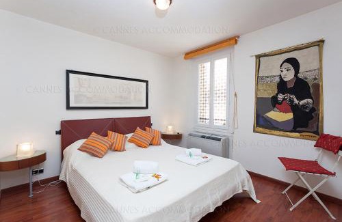 Le Suquet Apartment | Tony