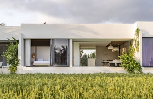 Sayan Villa | Tranquil 2-BR Villa in Ubud: Lush Rice Fields