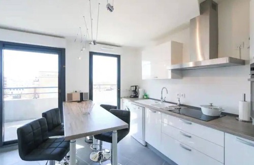Prado - Republique Apartment | Unique a Cannes