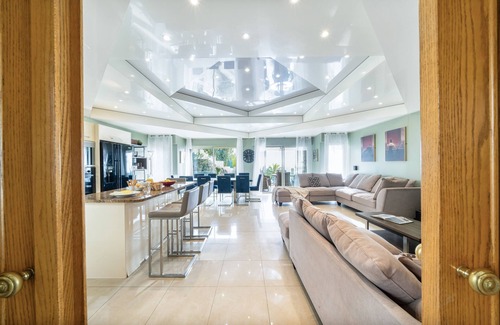 Mont Boron Villa | Unique Villa Boron! Sea view, swimming pool and Jacuzzi