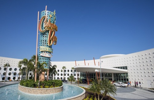 Florida Center Hotel | Universal's Cabana Bay Beach Resort