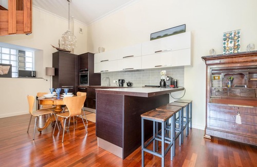 California - Pezou Apartment | Very nice 2 bedroom, 2 bathroom apartment with terrace a few steps from the central Rue d'Antibes - 1783