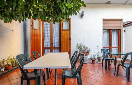 Viareggio Apartment | Viareggio Roomy House with Private Courtyard!
