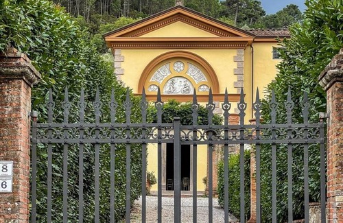 Vorno Villa | Villa ∙ 17 bedrooms ∙ 35 guests