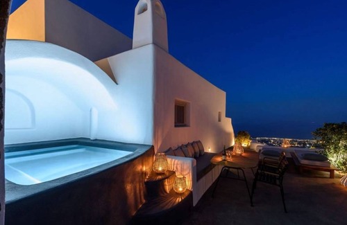 Pyrgos Villa | Villa ∙ 2 bedrooms ∙ 6 guests