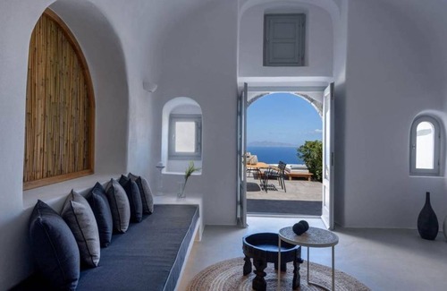 Pyrgos Villa | Villa ∙ 2 bedrooms ∙ 6 guests