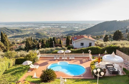 Corsanico Villa | Villa ∙ 3 bedrooms ∙ 8 guests