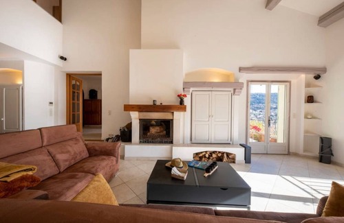 Tourrette-Levens Villa | Villa ∙ 4 bedrooms ∙ 8 guests