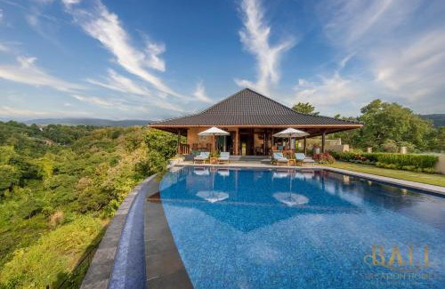 Kayu Putih Villa | Villa Asem Kembar-Breathtaking Clifftop Luxury Honeymoon Villa!