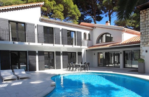 Cap-d'Antibes Villa | Villa Chenes Verts