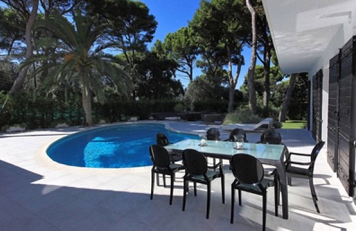 Cap-d'Antibes Villa | Villa Chenes Verts