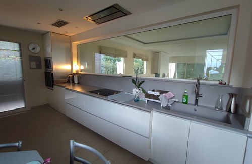 Le Cannet Villa | VILLA CONTEMPORAINE 12 persons (secured)