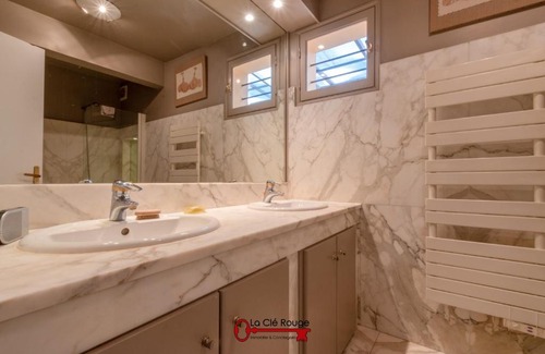 Les Termes Villa | Villa Galapagos