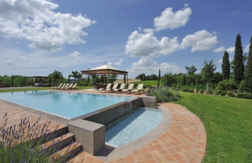 Peccioli Villa | Villa Insoglio - Luxury Villa with pool in Montelopio, Tuscany