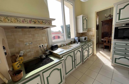 Nice House | Villa L'Oasis - A unique village house w/private garden !