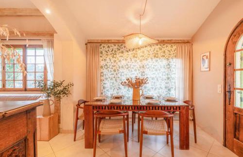Mougins Villa | Villa La Mauvaise Herbe - Welkeys
