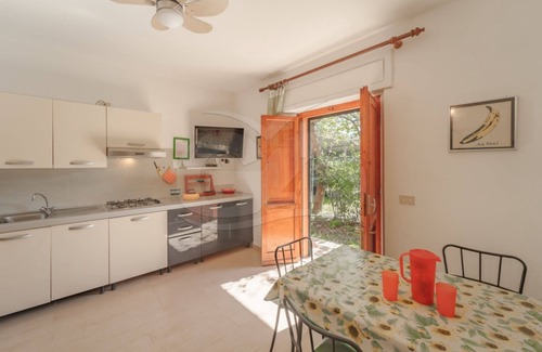 Marina di Campo Apartment | VILLA NELLA - VILLA NELLA BILO