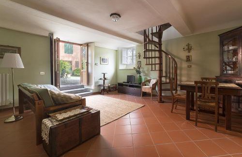 Vicopelago House | Villa Orsolini