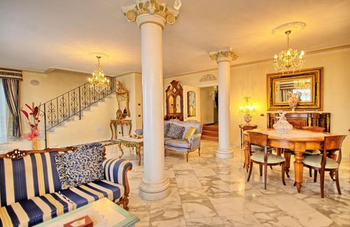 Corsanico Villa | Villa Sophia