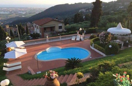 Corsanico Villa | Villa Sophia
