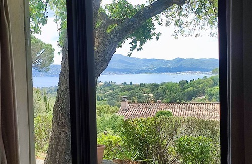Sainte-Maxime - Saint-Tropez Villa | Villa swimming pool sea view domaine Beauvallon Bartole