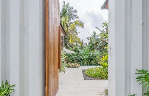 Melayang Villa | Villa The Kayu by GORO