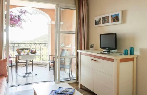Cap Esterel Apartment | Village Pierre & Vacances Cap Esterel - Studio 4 people - 1 sleeping area - Terrace - Air-conditioned - Renovated