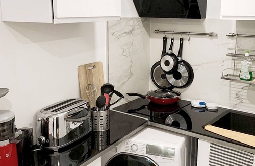 Cannes City Centre Apartment | Vintage Apartment few minutes from Palais des Festivals