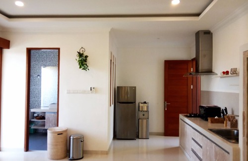 Sunset Road Apartment | VIP Green Studio Apartment Seminyak