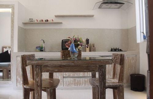Sunset Road Apartment | VIP Green Studio Apartment Seminyak