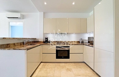 Pointe Croisette Apartment | Viva Riviera 3 Bedrooms 2 Bathrooms Croisette
