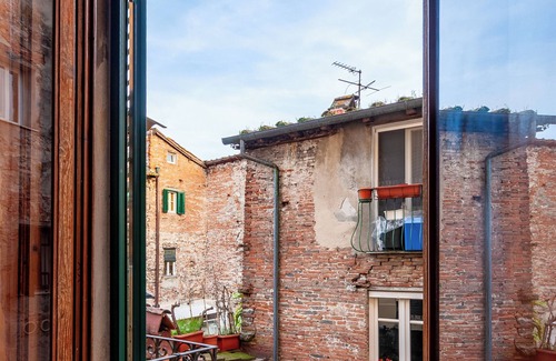 Lucca Historical Center Apartment | Vrbo Property