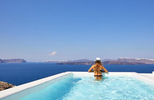 Akrotiri Villa | w Preagua Suite - Akrotiri - A Stunning 1 Bedroom suite - Heated Infinity Pool