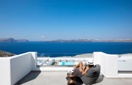 Akrotiri Villa | w Preagua Suite - Akrotiri - A Stunning 1 Bedroom suite - Heated Infinity Pool