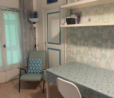 Old Town Apartment | Welcome in the cozy blue nest pedestrian Menton