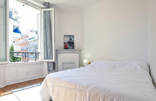 Prado - Republique Apartment | Welcome to this beautiful vacation apartment close to beautiful sandy beaches.