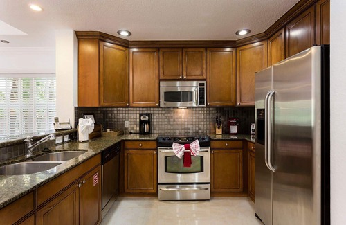 Reunion Condo | Whisper Way's Finest | Private Porch | Near Disney | Reunion Membership
