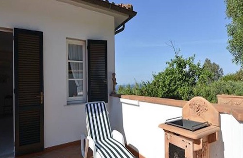 Sant' Andrea Apartment | With Furnished Terrace and Close to the Beach - Apartment Denise 6